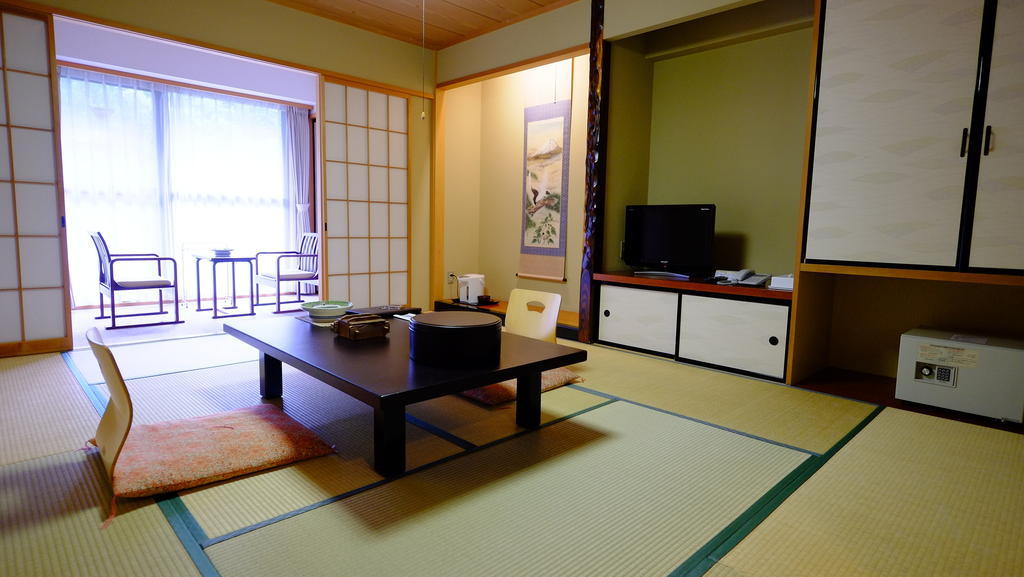 טקיאמה Okuhida Garden Hotel Yakedake מראה חיצוני תמונה